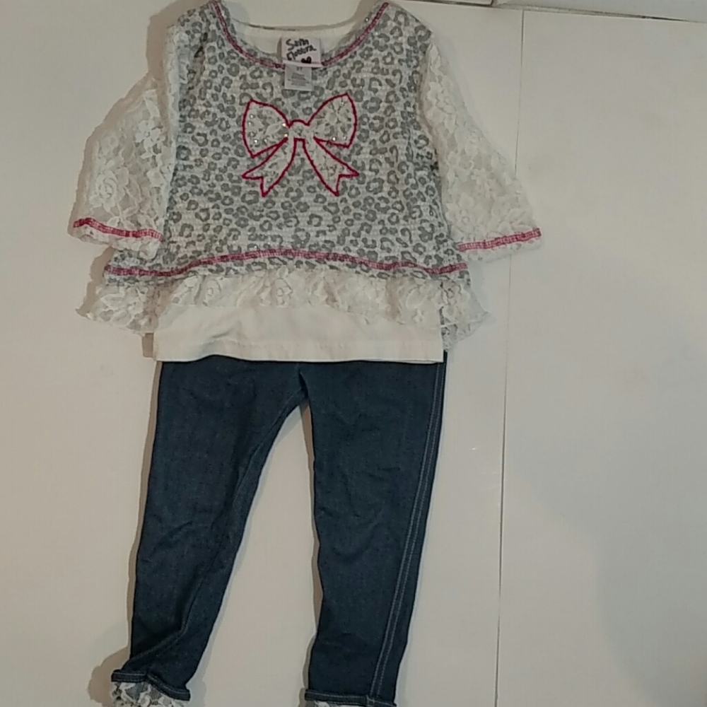 Satin Flowers Lace outfit